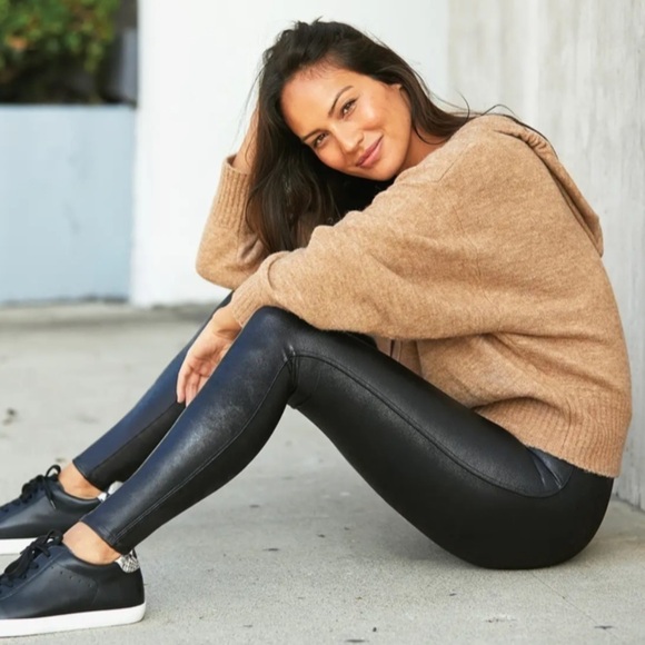 SPANX Faux Leather Black High Waisted Leggings Tummy + Booty Shaping Sz S - Picture 6 of 12